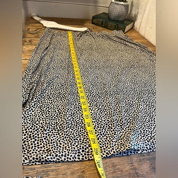Ari & Clo Animal Print Drawstring Midi Skirt Size 22 - Picture 10 of 10